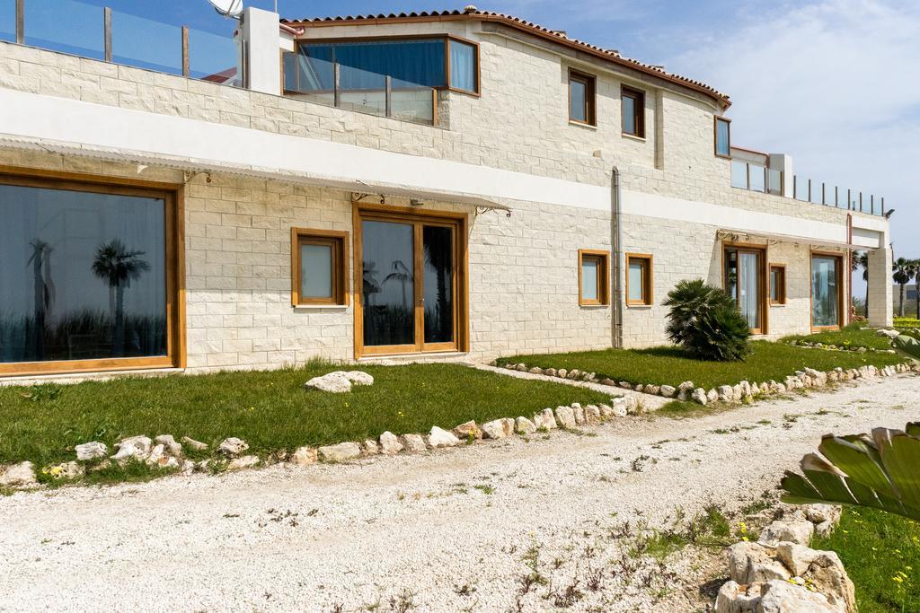 Готель Lalena'S Garden Portopalo Di Capo Passero Екстер'єр фото