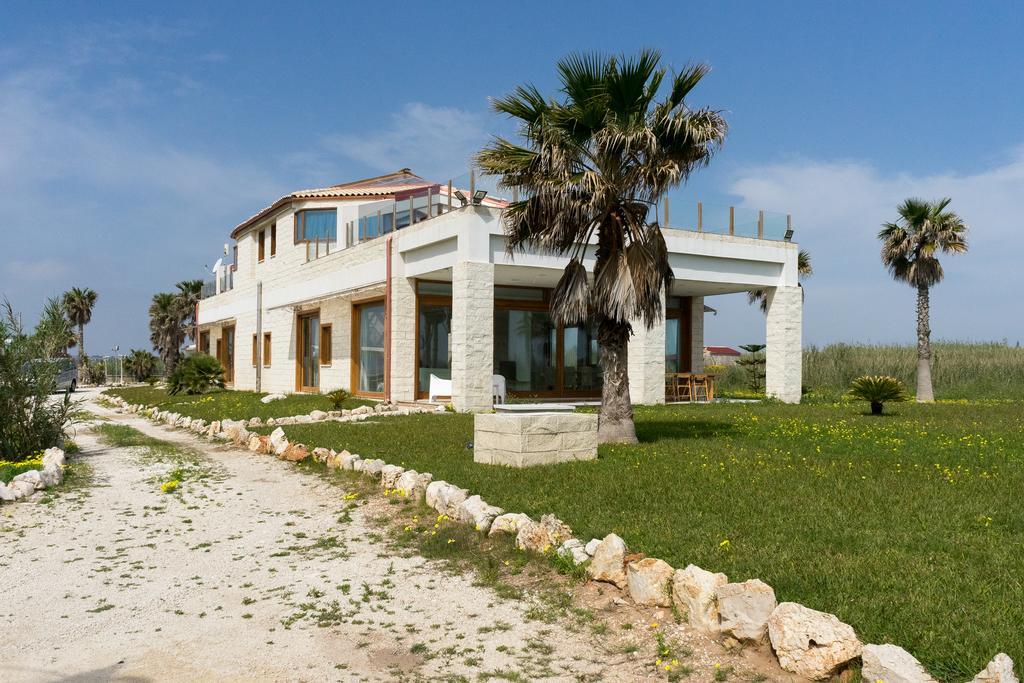 Готель Lalena'S Garden Portopalo Di Capo Passero Екстер'єр фото
