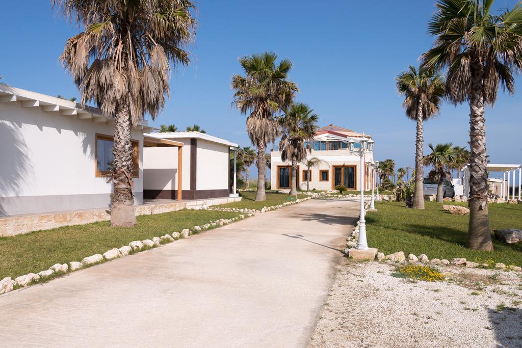 Готель Lalena'S Garden Portopalo Di Capo Passero Екстер'єр фото